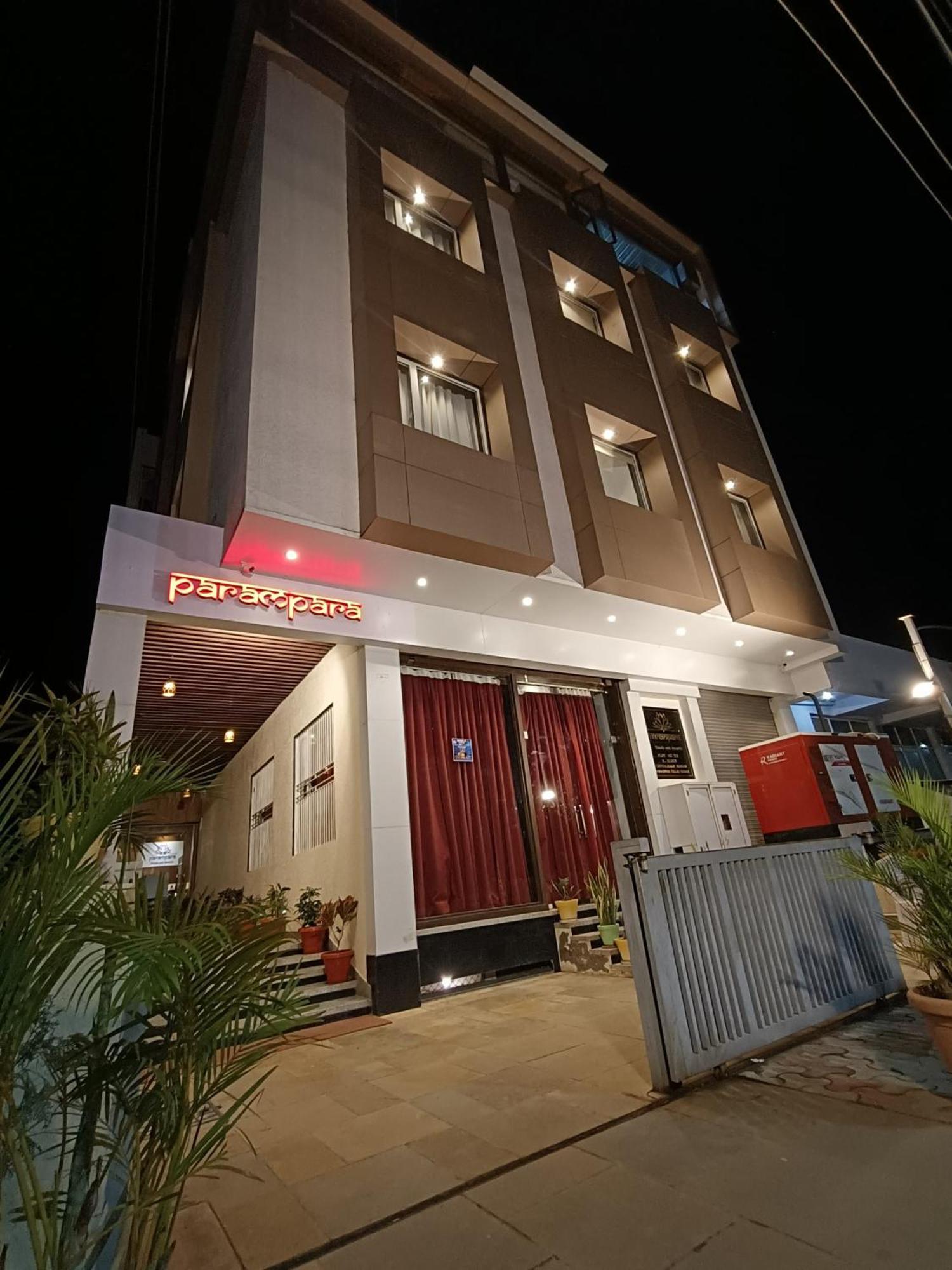 Parampara Hotels And Resorts อุเดเปอร์ ภายนอก รูปภาพ
